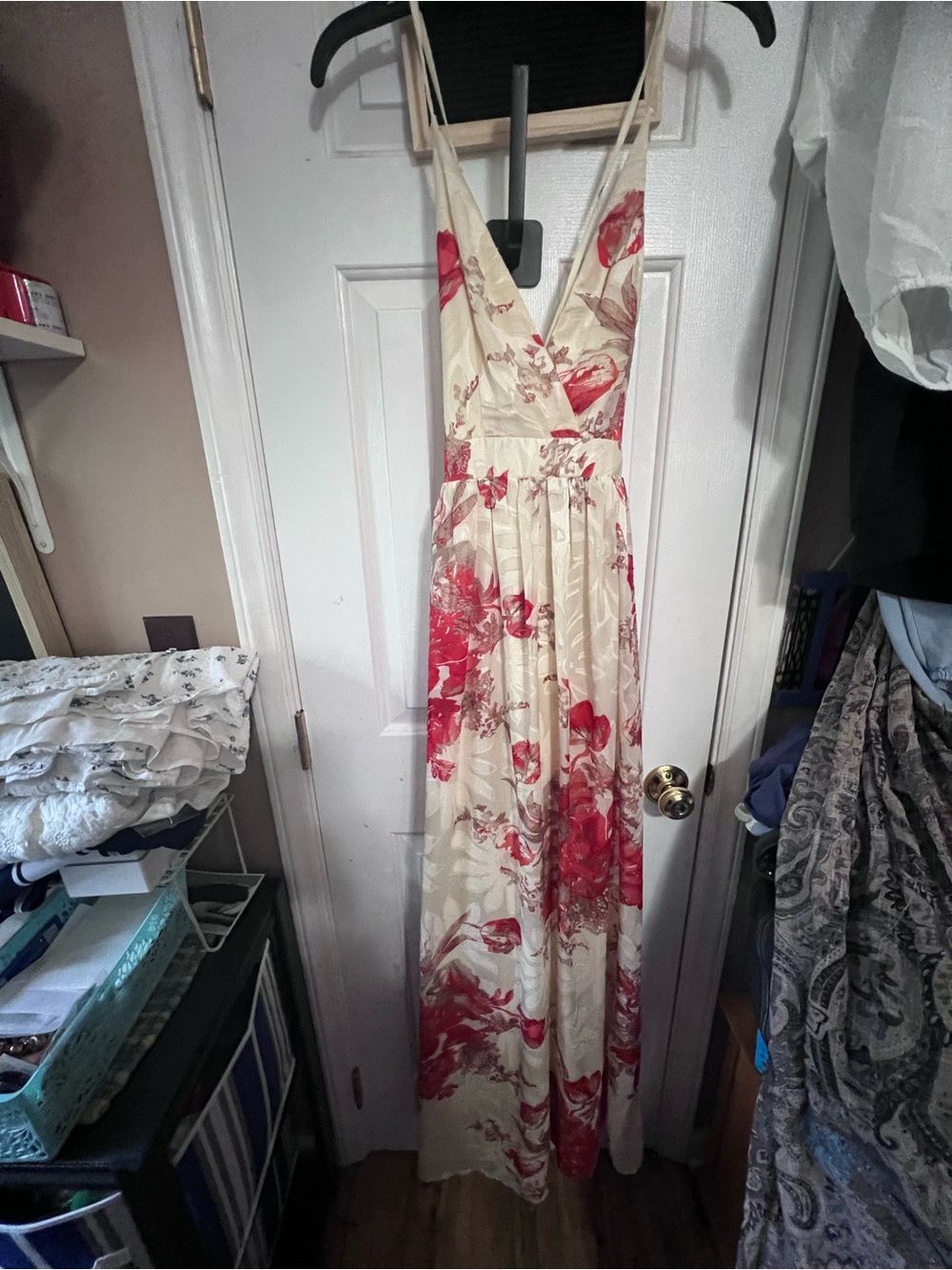 Luxxel Cream and Coral Abstract Floral Dress